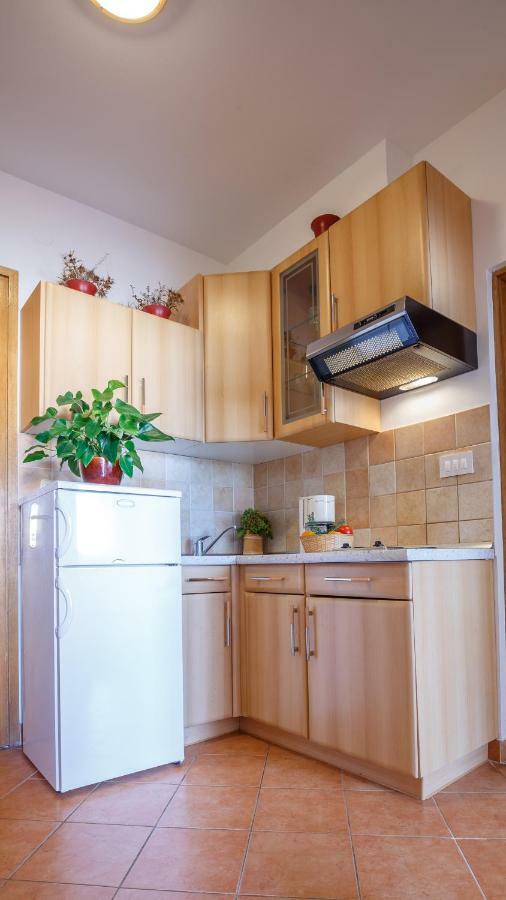 Apartment Josephine 2 Malinska Extérieur photo